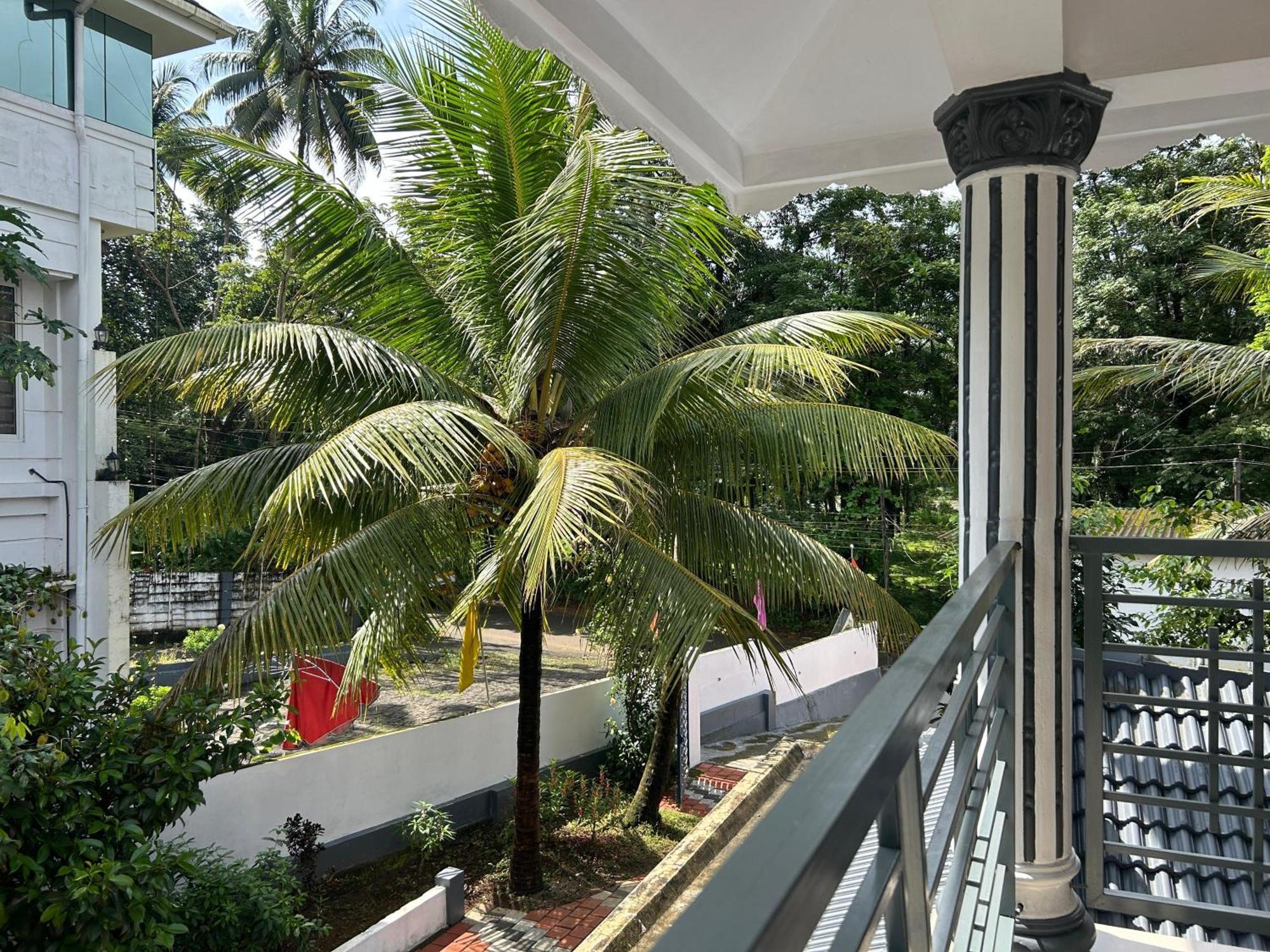 Puzhayoram Homestay Thrissur Kültér fotó